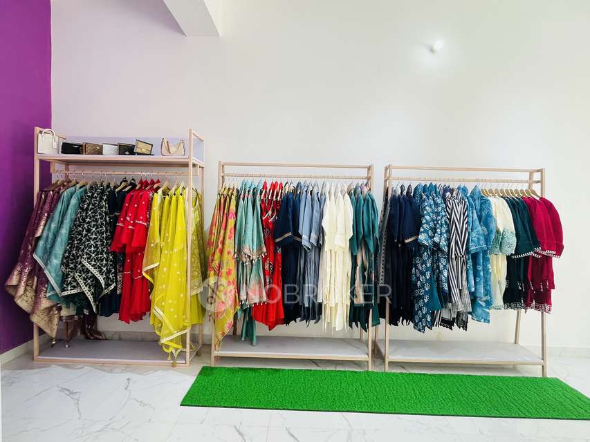 Shop in Sector 52, Gurgaon for sale 