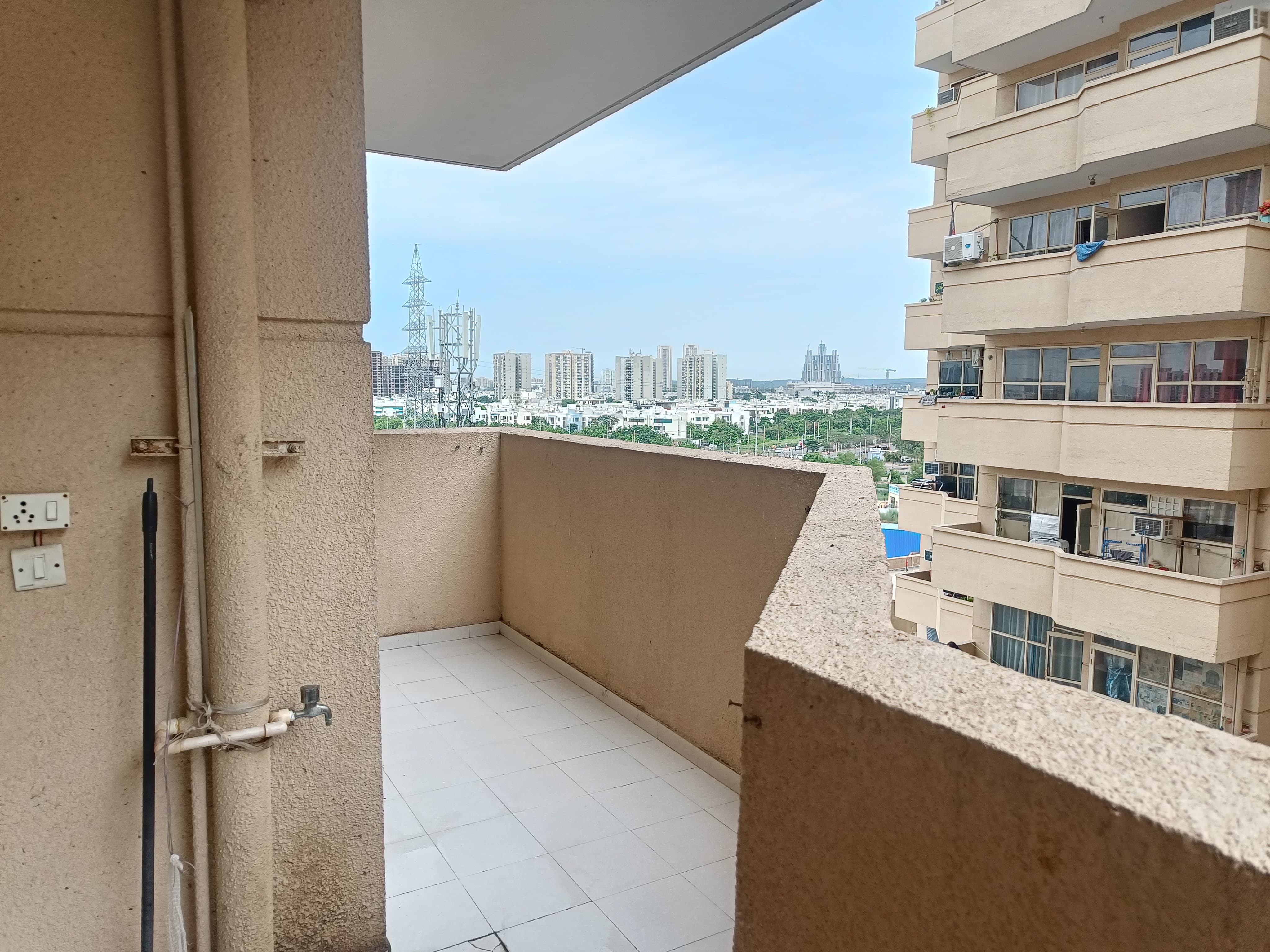 Pyramid Urban Floors