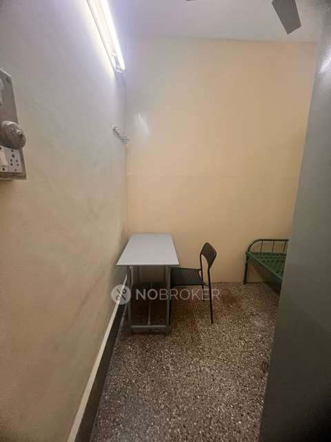 PG for Boys in Shivajinagar