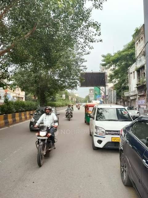 Godown/Warehouse in Police Station Karol Bagh, Delhi for sale 