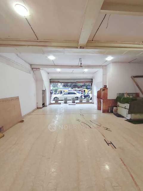 Godown/Warehouse in Police Station Karol Bagh, Delhi for sale 