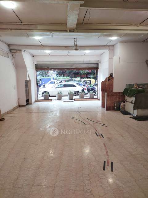 Godown/Warehouse in Police Station Karol Bagh, Delhi for sale 