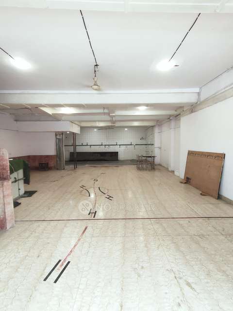 Godown/Warehouse in Police Station Karol Bagh, Delhi for sale 