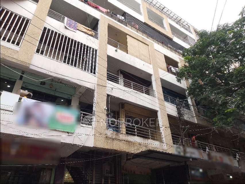 2 BHK Flat In Dk Market For Sale  In Begum Bazar