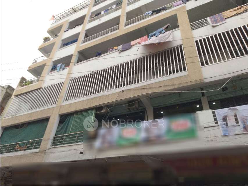 2 BHK Flat In Dk Market For Sale  In Begum Bazar