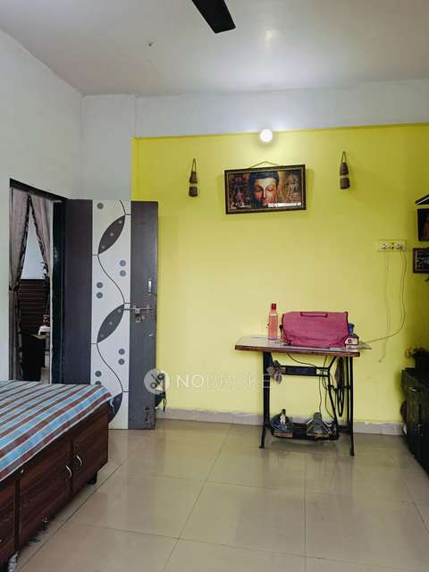 1 BHK Flat In S S Vadlakonda Apartment For Sale  In Darshan Hotel