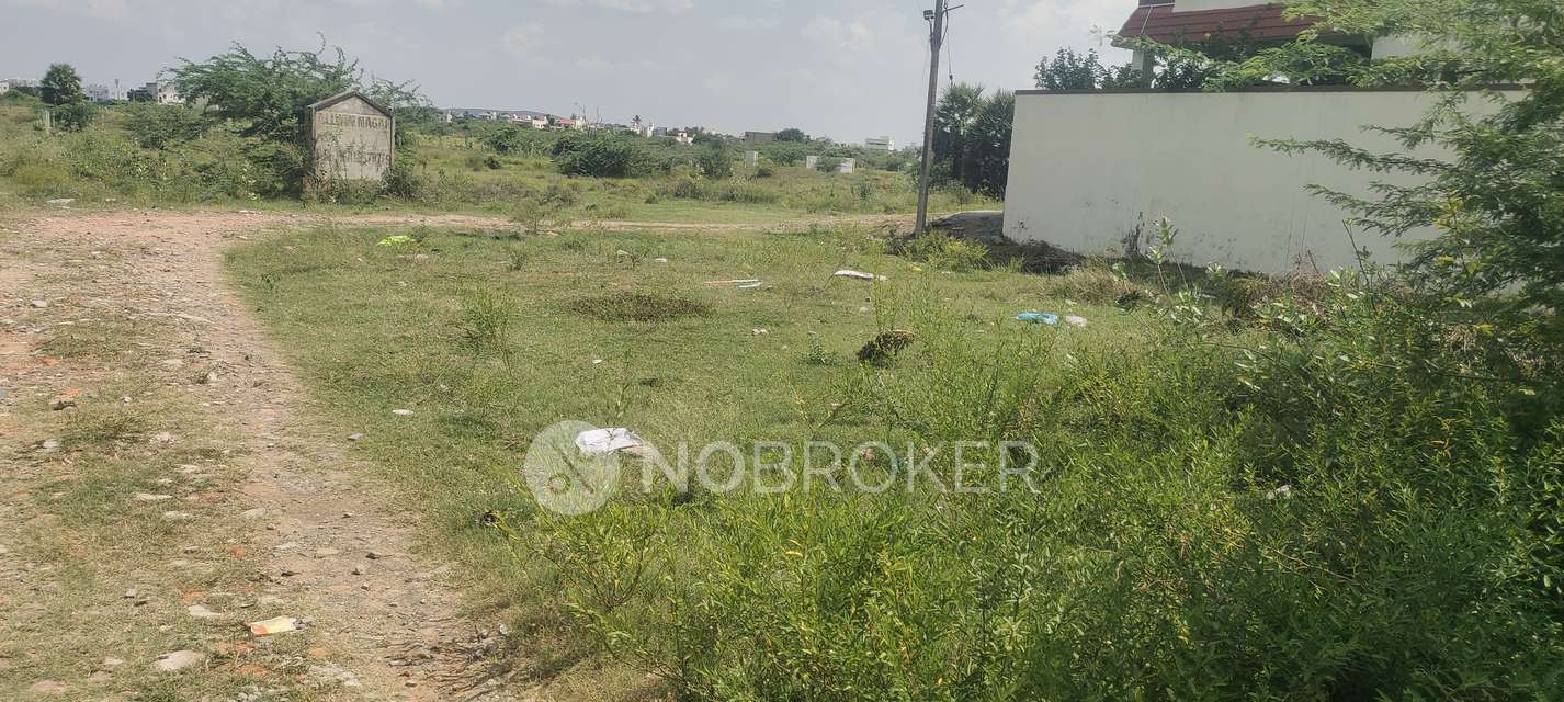 Plot For Sale  In Adhanur