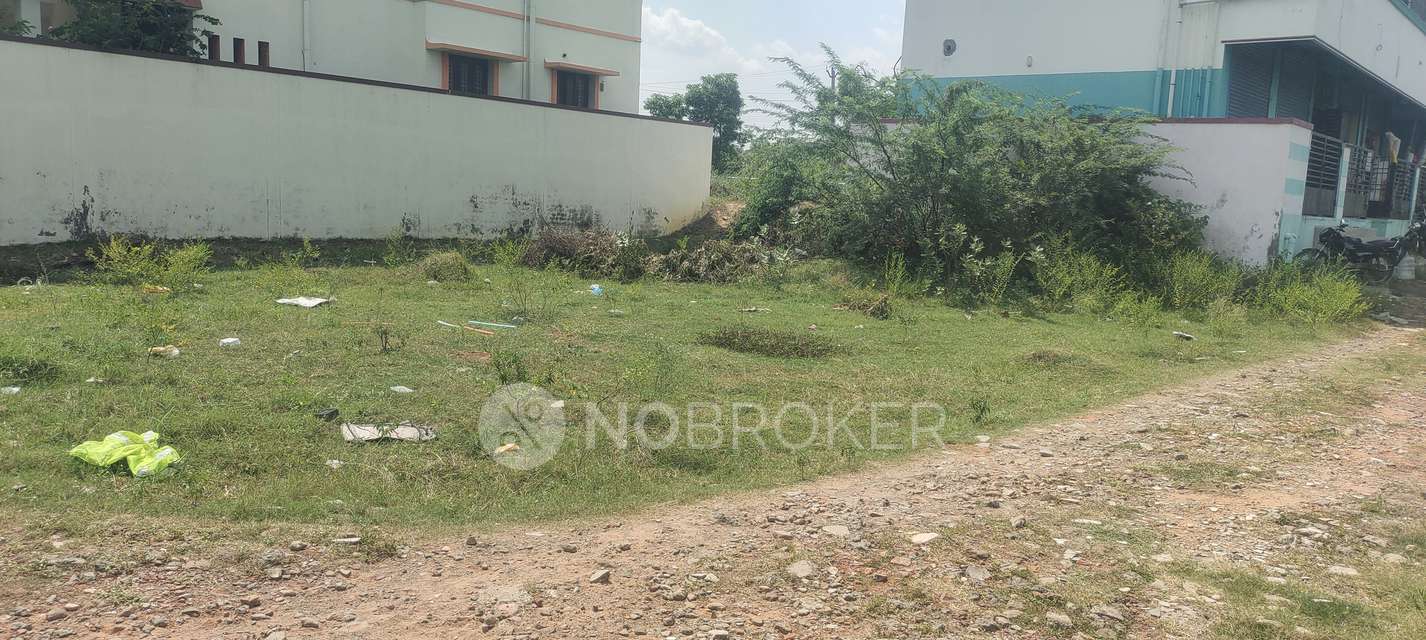 Plot For Sale  In Adhanur