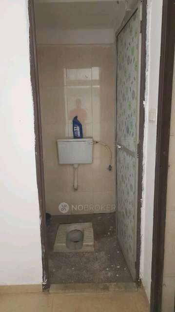 1 BHK Flat In Jai Bhawani Chs, Kandivali For Sale  In Shivkokan Aikyvardhak Sra Co. Op. Hsg. Soc. Ltd.