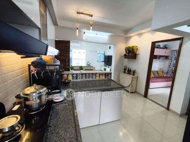 2 BHK Flat In Dimples 19 North For Sale  In Kandivali W