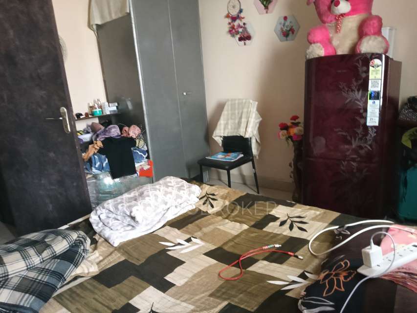 3 BHK Flat In Janapriya Metropolis For Sale  In Moti Nagar