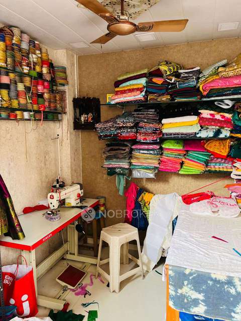 Shop in Rambaug, Mumbai for sale 