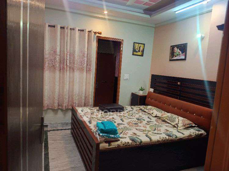 3 BHK Flat In Shastri Nagar For Sale  In Shastri Nagar