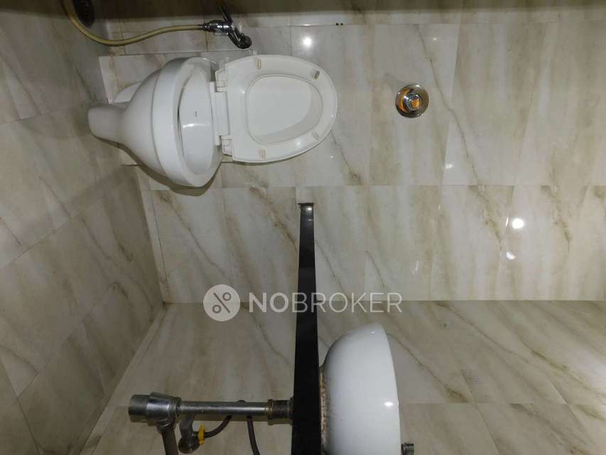 1 BHK Flat In Eastern Winds For Sale  In Kurla