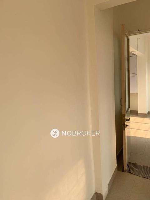 1 RK Flat In Mago Param Tower For Sale  In Girgaon