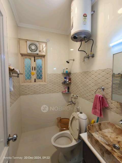 3 BHK Flat In Rwa Chittaranjan Park  For Sale  In Block D, Chittaranjan Park