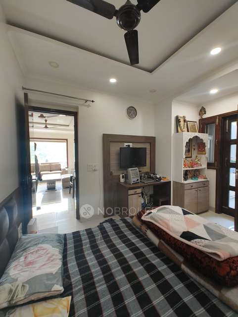 2 BHK Flat In Antariksha Apartments For Sale  In Vikaspuri