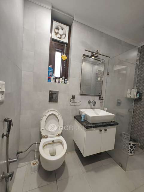 2 BHK Flat In Antariksha Apartments For Sale  In Vikaspuri