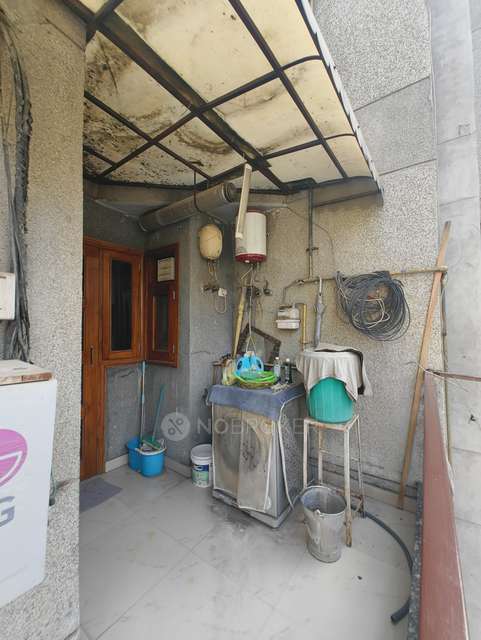 2 BHK Flat In Antariksha Apartments For Sale  In Vikaspuri