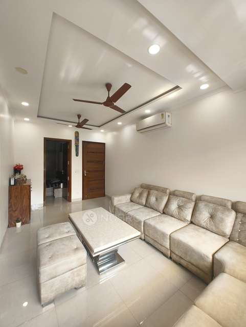 2 BHK Flat In Antariksha Apartments For Sale  In Vikaspuri