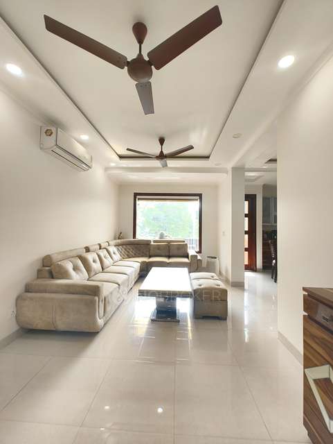 2 BHK Flat In Antariksha Apartments For Sale  In Vikaspuri
