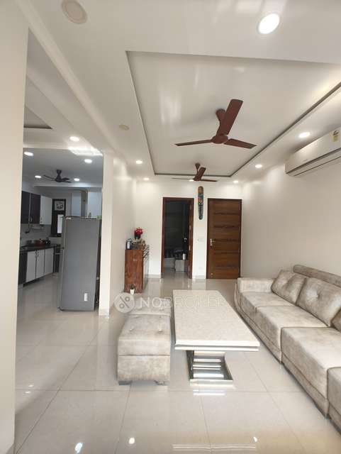 2 BHK Flat In Antariksha Apartments For Sale  In Vikaspuri