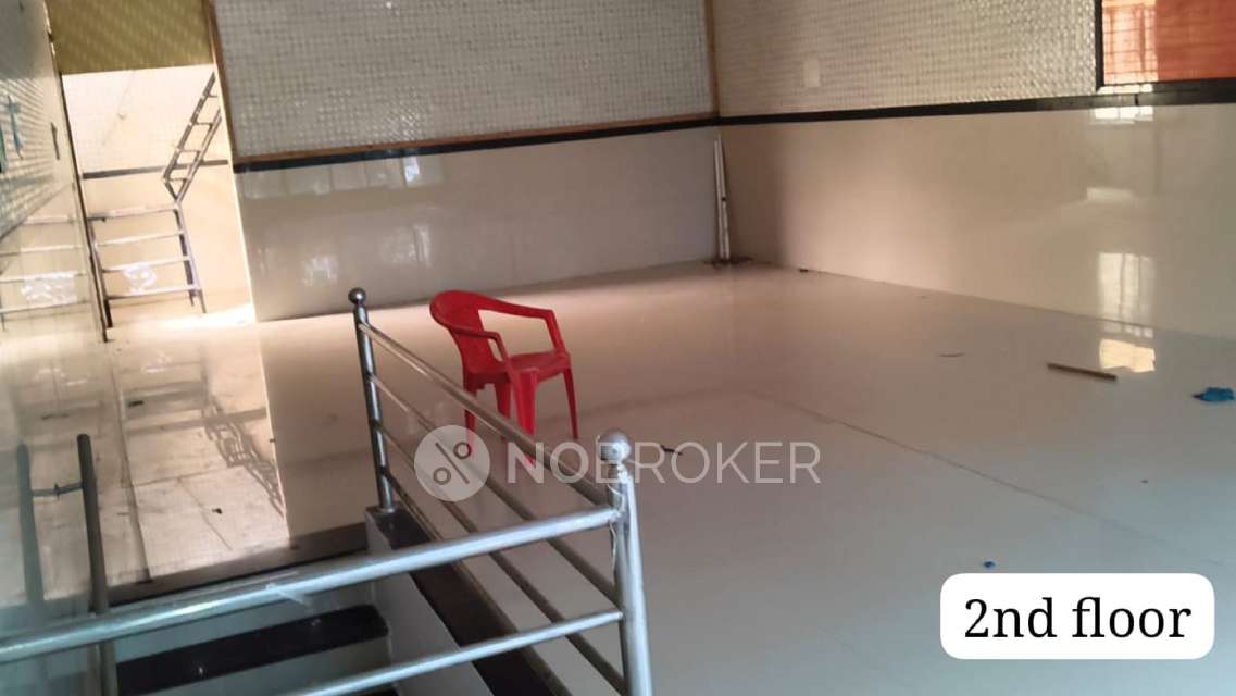 4+ BHK House For Sale  In Kandivali West