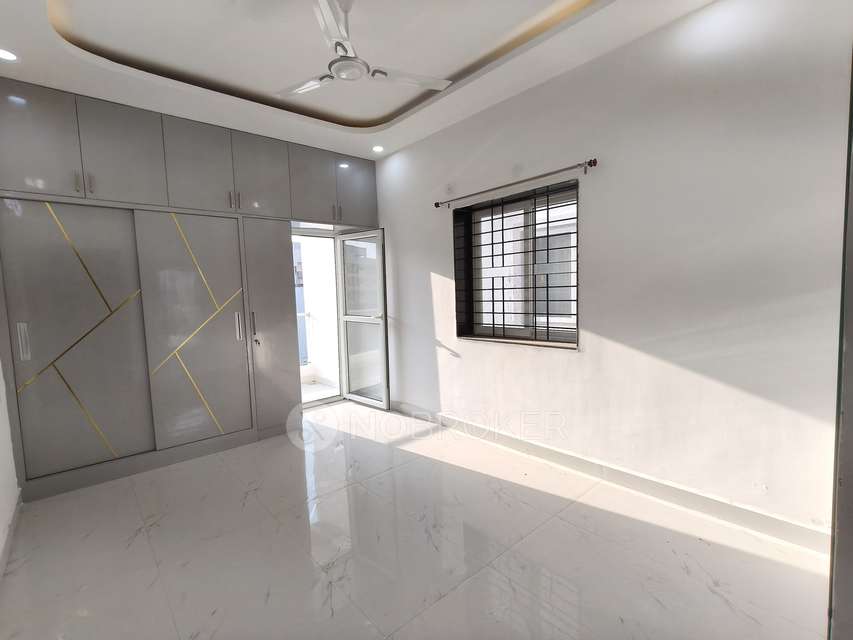 2 BHK Flat In 9 Star Shree Srinivasa Nilayam For Sale  In Rai Durg