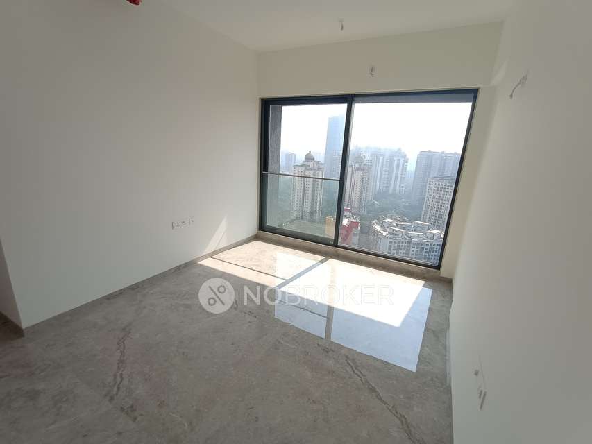 2 BHK Flat In Viceroy Savana For Sale  In Kandivali East