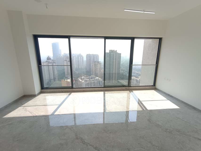 2 BHK Flat In Viceroy Savana For Sale  In Kandivali East