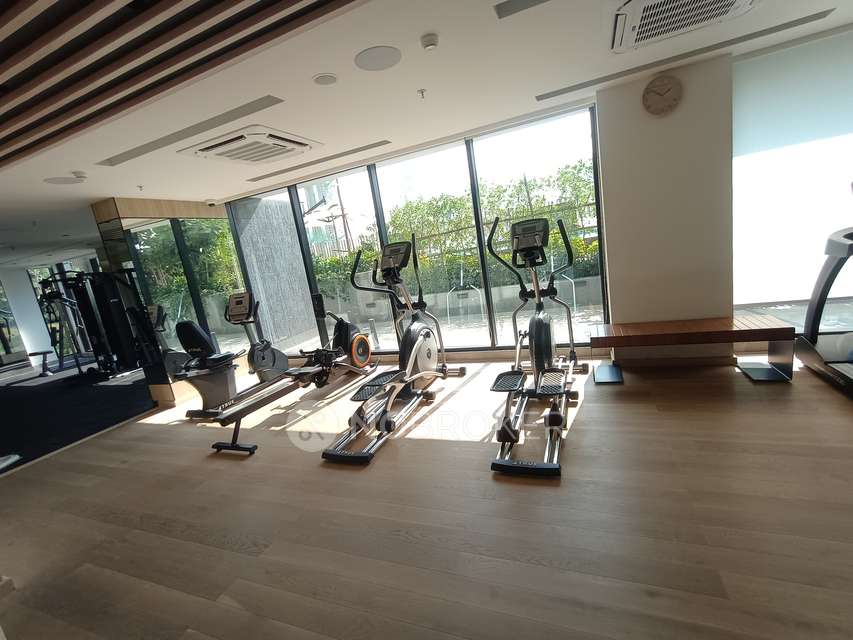 2 BHK Flat In Viceroy Savana For Sale  In Kandivali East