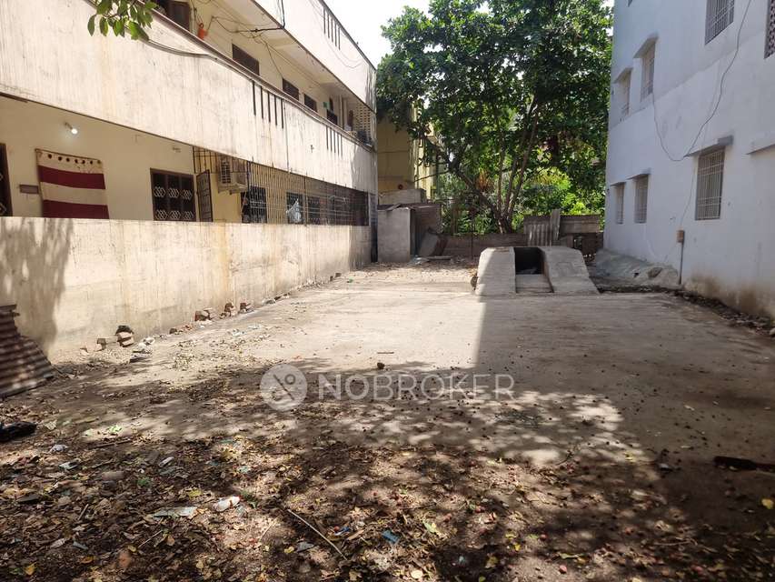 Industrial Shed in Nethra Vehicle Service Centre, Chennai for Rent 