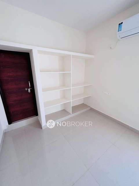 2 BHK Flat In Sunrise Spr Prime Madinaguda For Sale  In Madinaguda