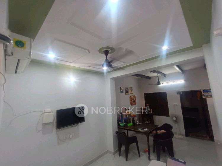 4+ BHK Flat For Sale  In Patel Nagar