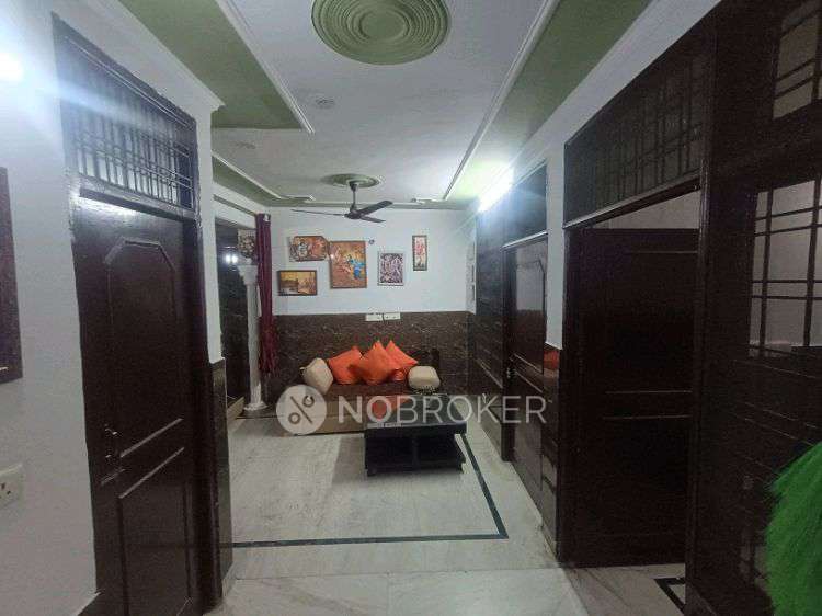 4+ BHK Flat For Sale  In Patel Nagar