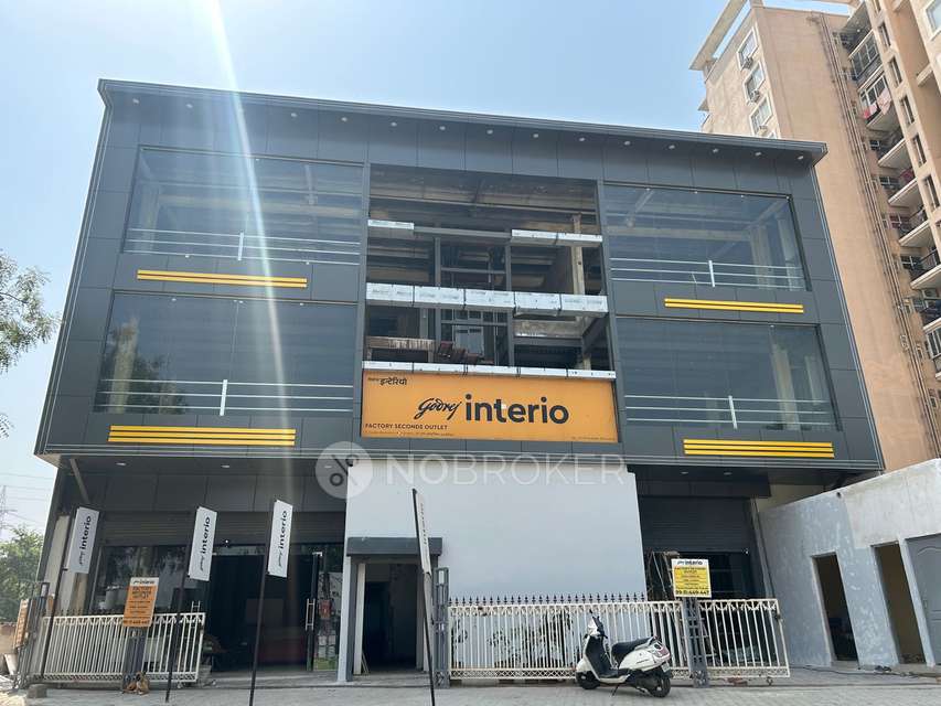 Showroom in Sector 70, Gurgaon for Rent 