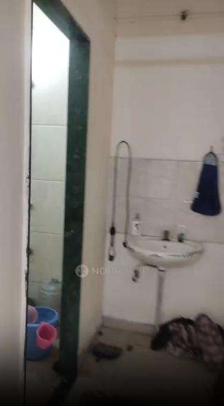 Shared Room for Female In 1 RK  In Shavandar Building  In Kothrud