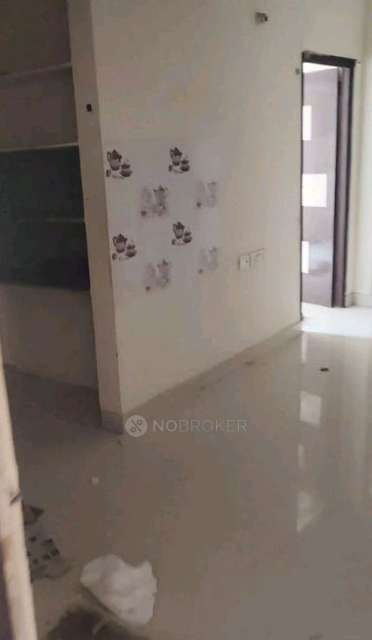 Single Room for Female In 2 BHK  In Jubilee Hills