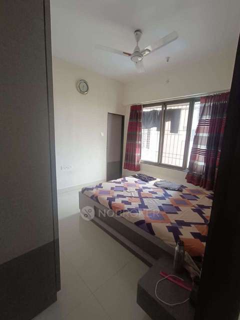 1 BHK Flat In Divya Shree Abhishek Chsl For Sale  In Kandivali West