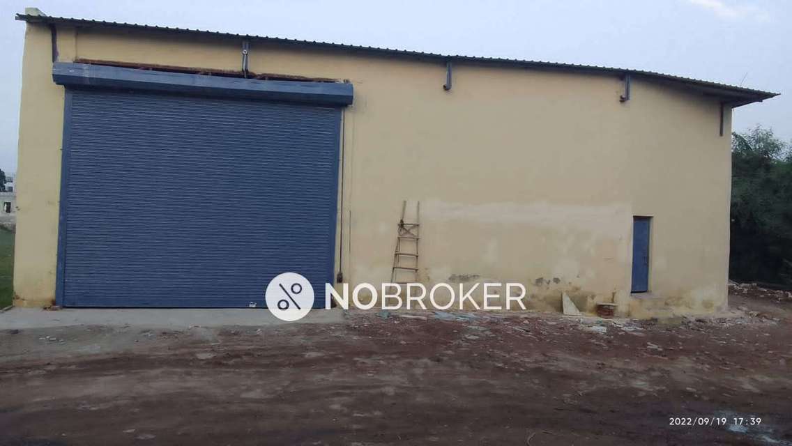 Godown/Warehouse in Zindpur, Delhi for sale 