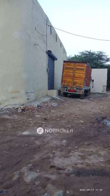 Godown/Warehouse in Alipur, Delhi for sale 