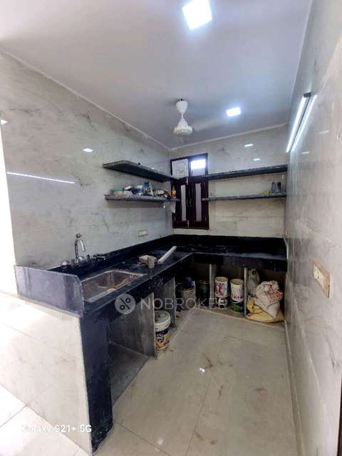 PG for Anyone in Moti Nagar