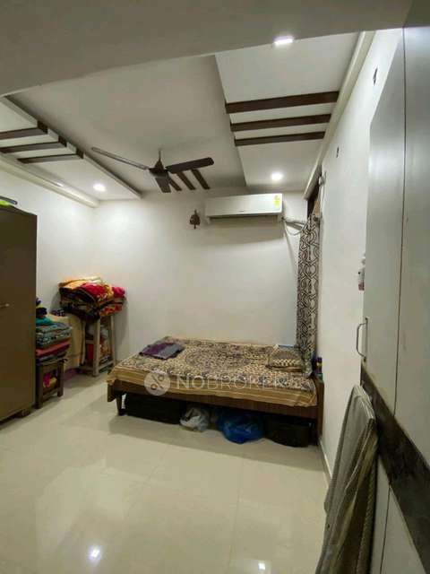 2 BHK Flat In Harinivas Apartment Ramgopalpet  For Sale  In Ramgopalpet