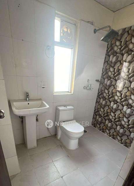 2 BHK Flat In Ace Platinum For Sale  In Zeta I