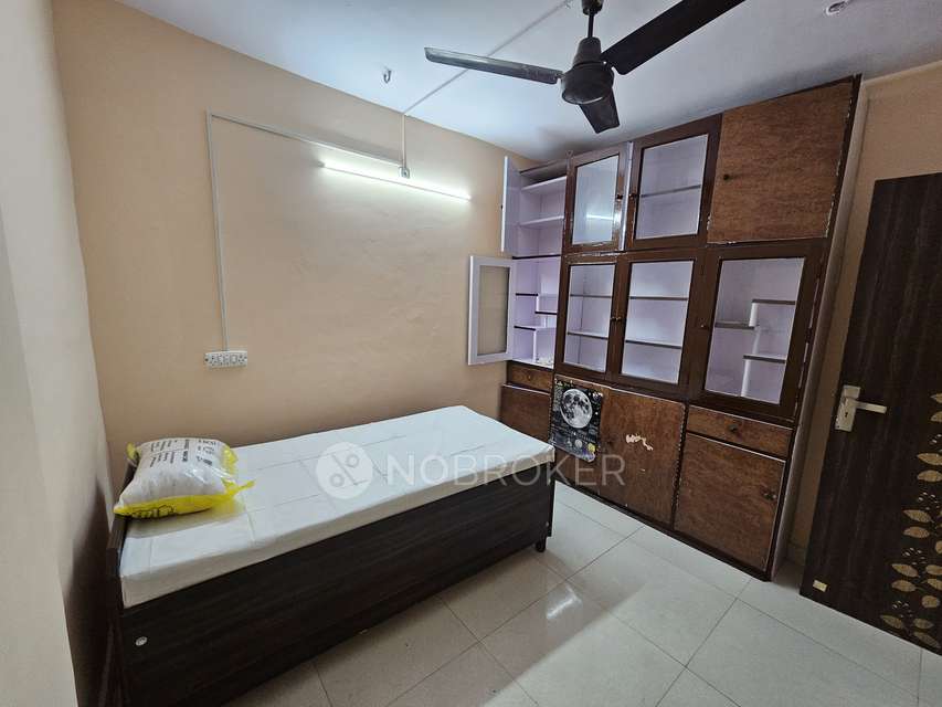 PG for Girls in Mayur Vihar Phase 1