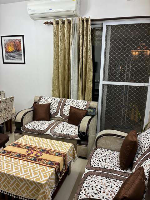 2 BHK Flat In Prateek Grand Carnesia For Sale  In Prateek Grand Carnesia