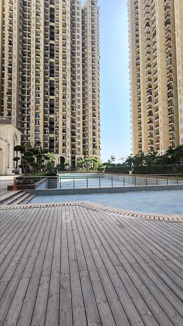 2 BHK Flat In Prateek Grand Carnesia For Sale  In Prateek Grand Carnesia
