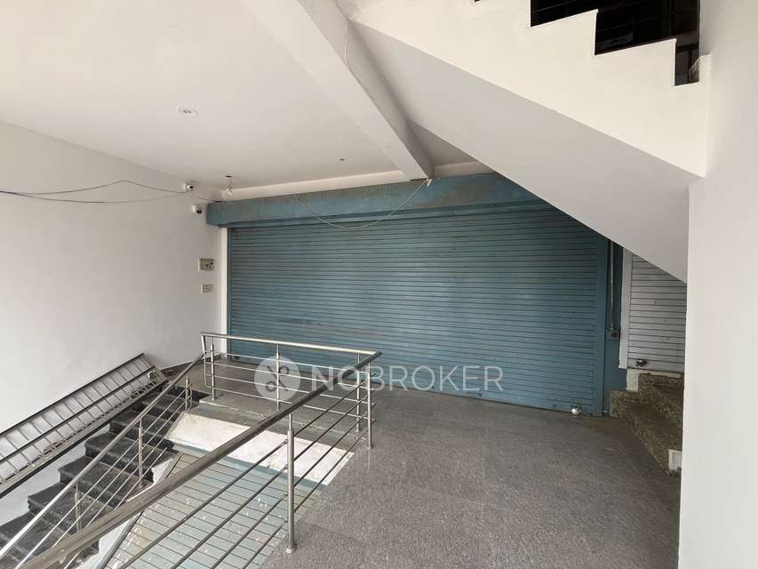 Showroom in Sector 53, Noida for Rent 