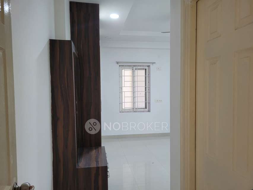 3 BHK Flat In Concrete Sangeeth, Manikonda For Sale  In Manikonda