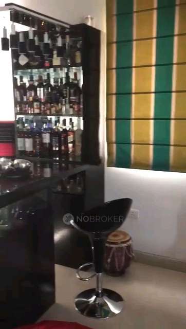 4 BHK Flat In Block U And V Shalimar Bagh Rwa For Sale  In Uv Block Market